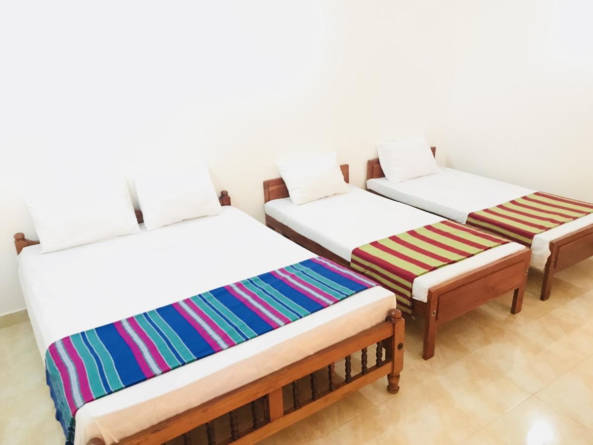 Emarald Holiday Homes Anuradhapura Exteriör bild